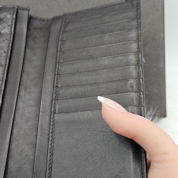 Bottega Veneta Intrecciato Bifold Card Wallet - Picture 11 of 17